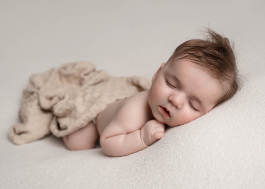 Newborn Sleep Clothing Guide: What Should a Baby Wear to Sleep in Australia?